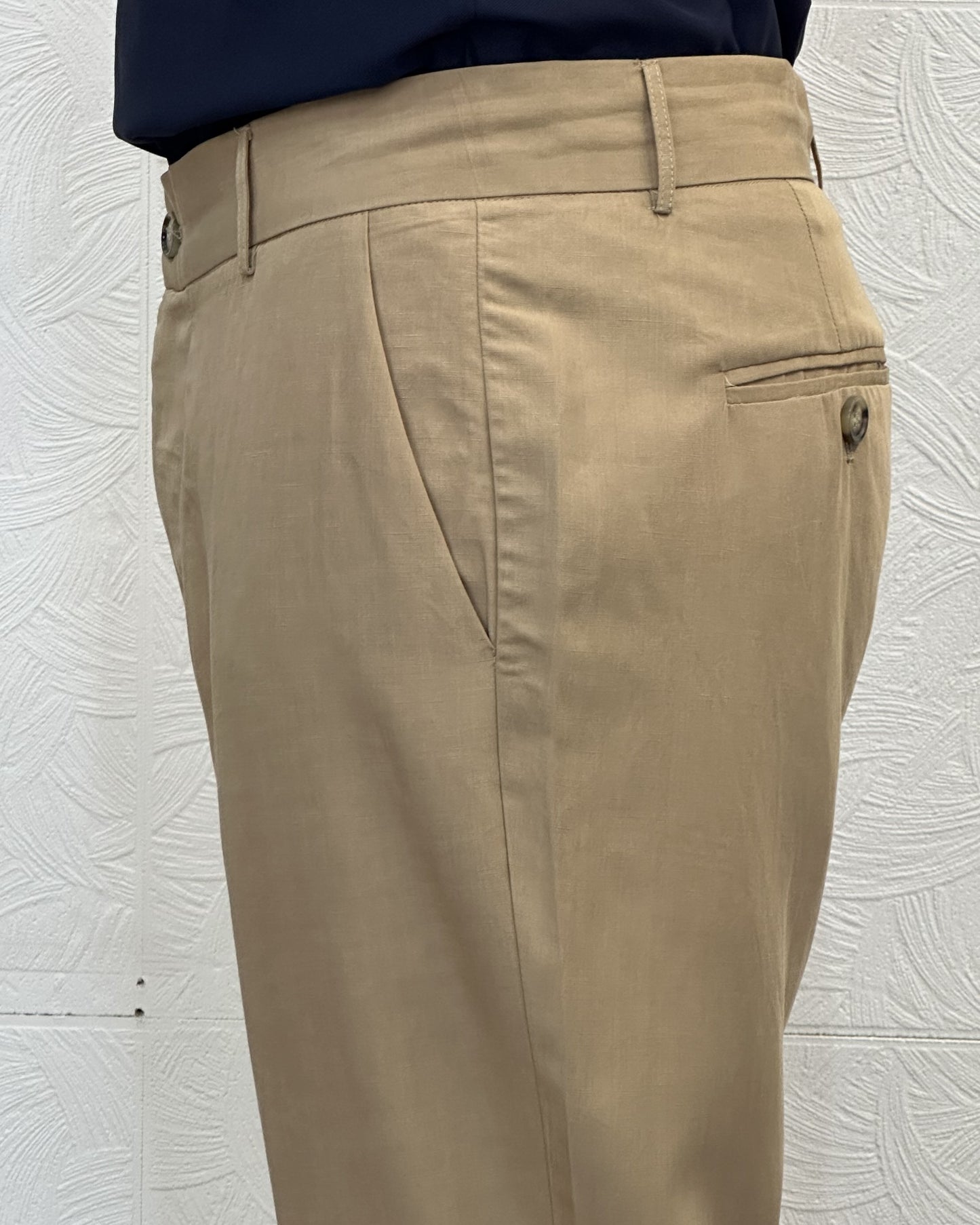 PANTALONE IN LINO UGP 4558 CAMMELLO