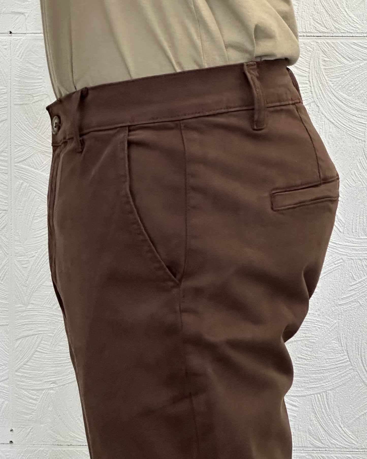 PANTALONE GABARDINE " UGP 3751" MORO