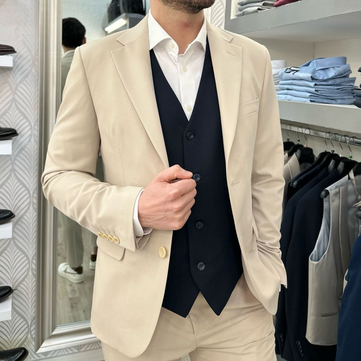 ABITO A300 P017 52 BEIGE