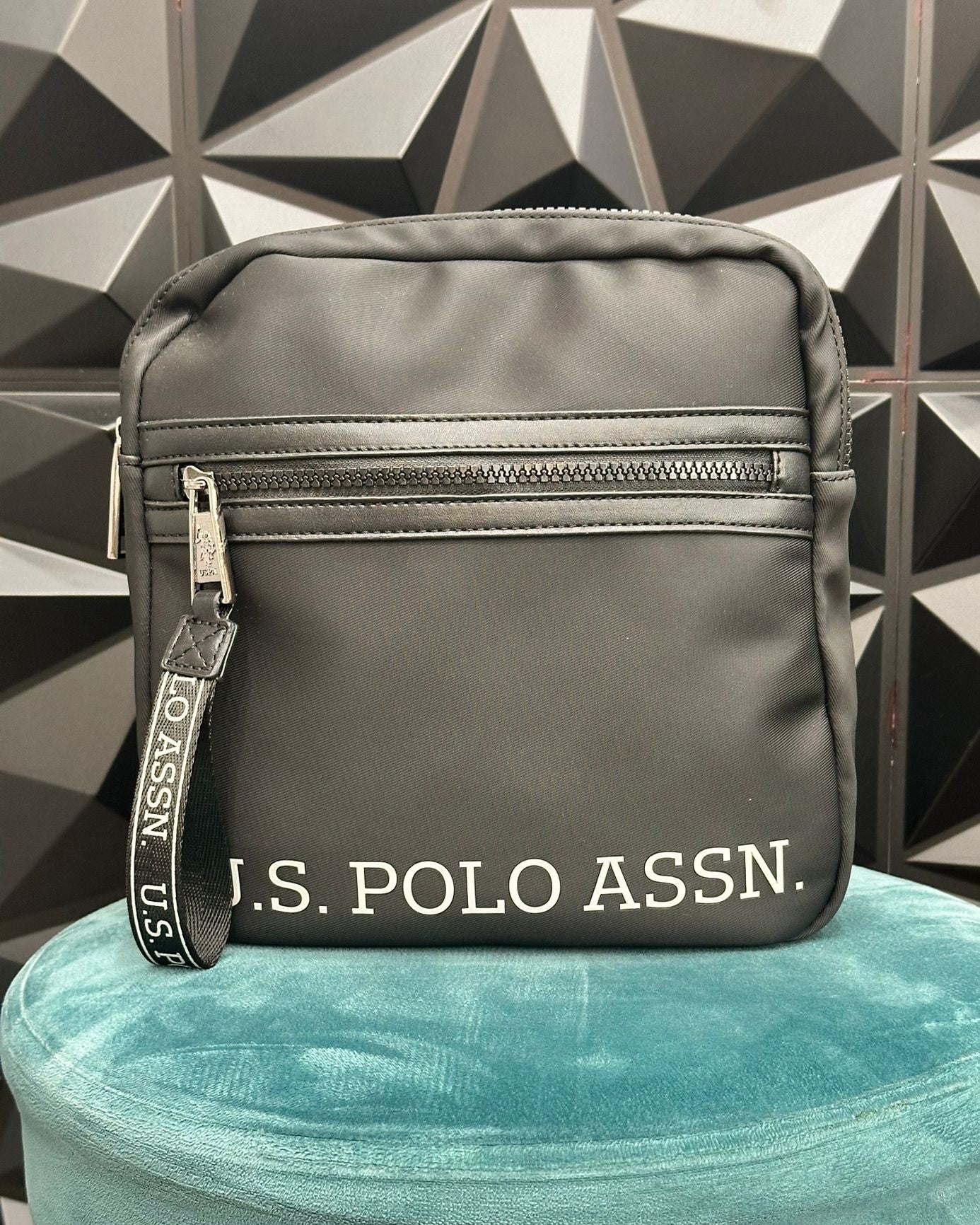 TRACOLLA PLAYER 8521M BLACK