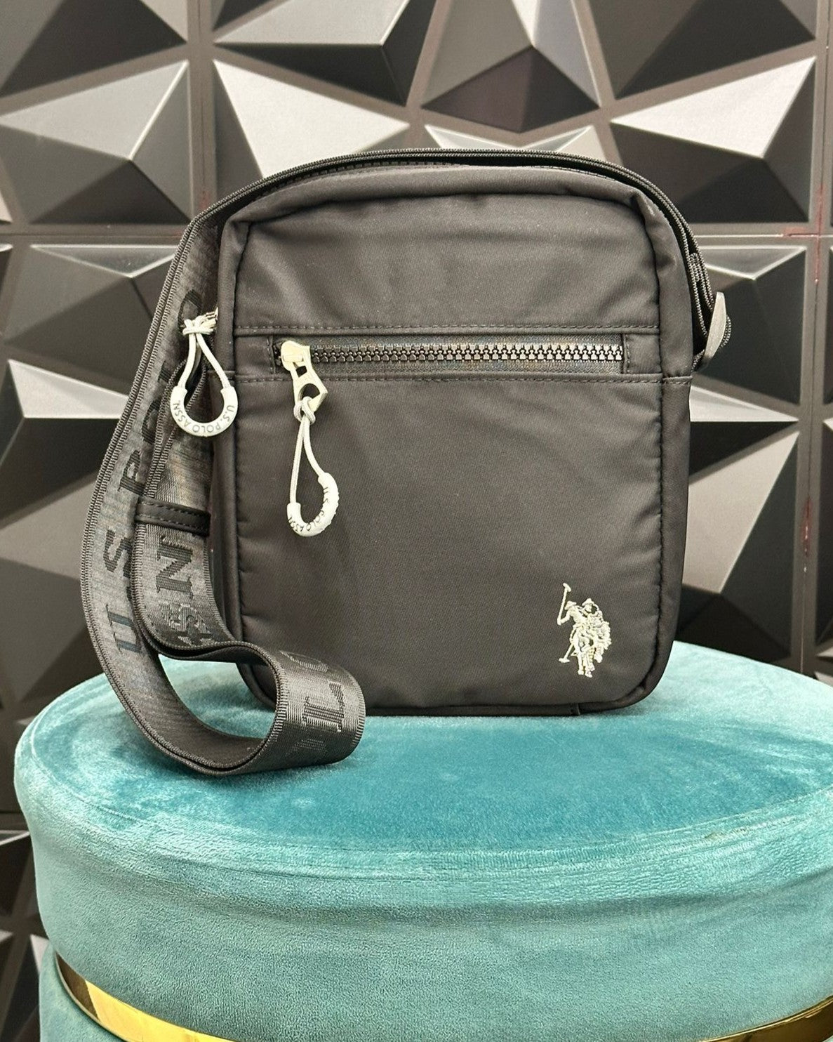 BORSA TRACOLLA " BIGFORK 55676" NERA