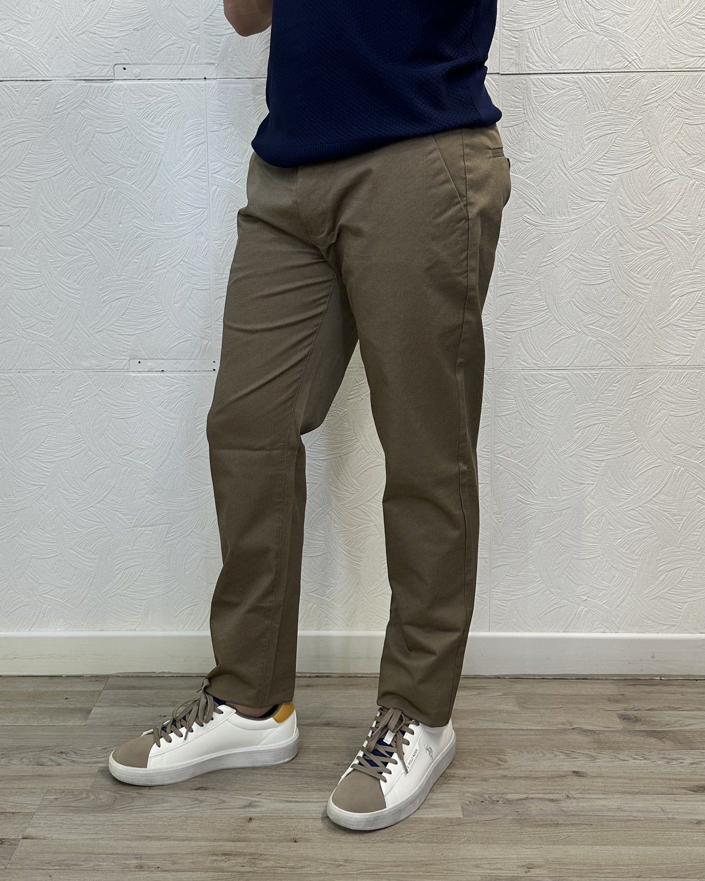 PANTALONE CHINO UGP 4565 FANGO