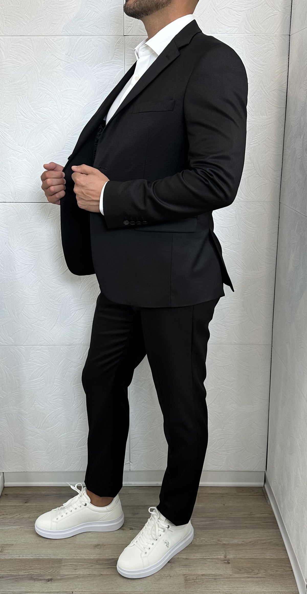 ABITO A300 2015 02 NERO