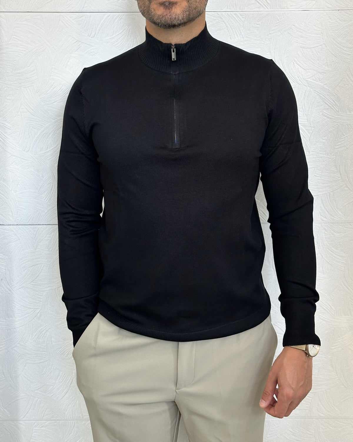 MAGLIA MEZZA ZIP " UGF 4005" NERO