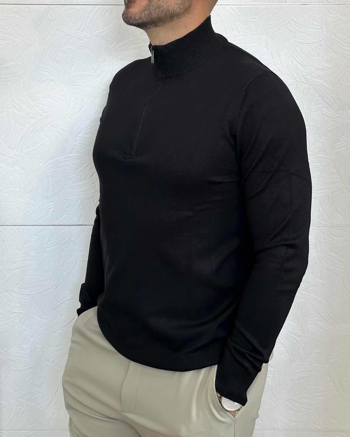 MAGLIA MEZZA ZIP " UGF 4005" NERO
