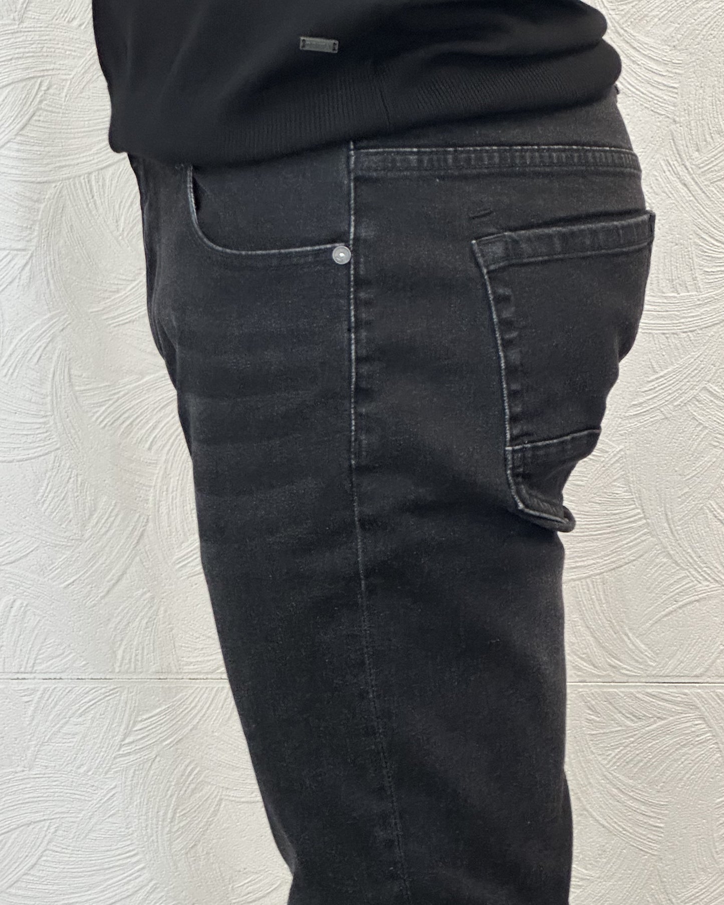 JEANS SLIM FIT UGF 3802 BLACK